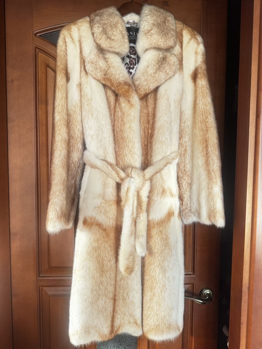 Продам норковую шубку