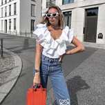 Блуза Zara белая  с рюшами
