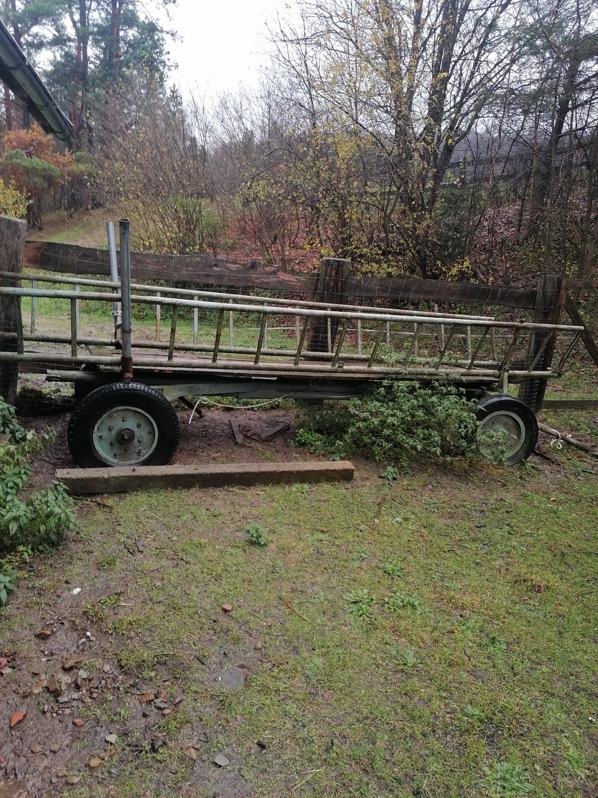 Sprzedam wóz ciągnikowy