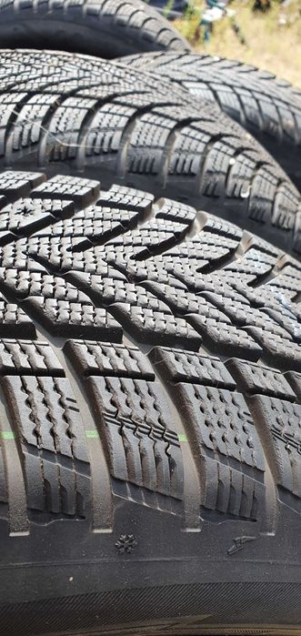 Opony 4szt Goodyear extra gripp 225/55r17 zima 23rok nowe