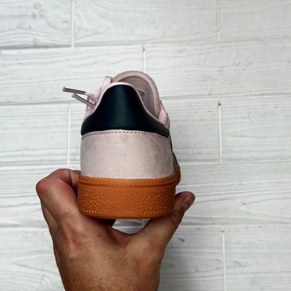 Жіночі кросівки adidas spezial