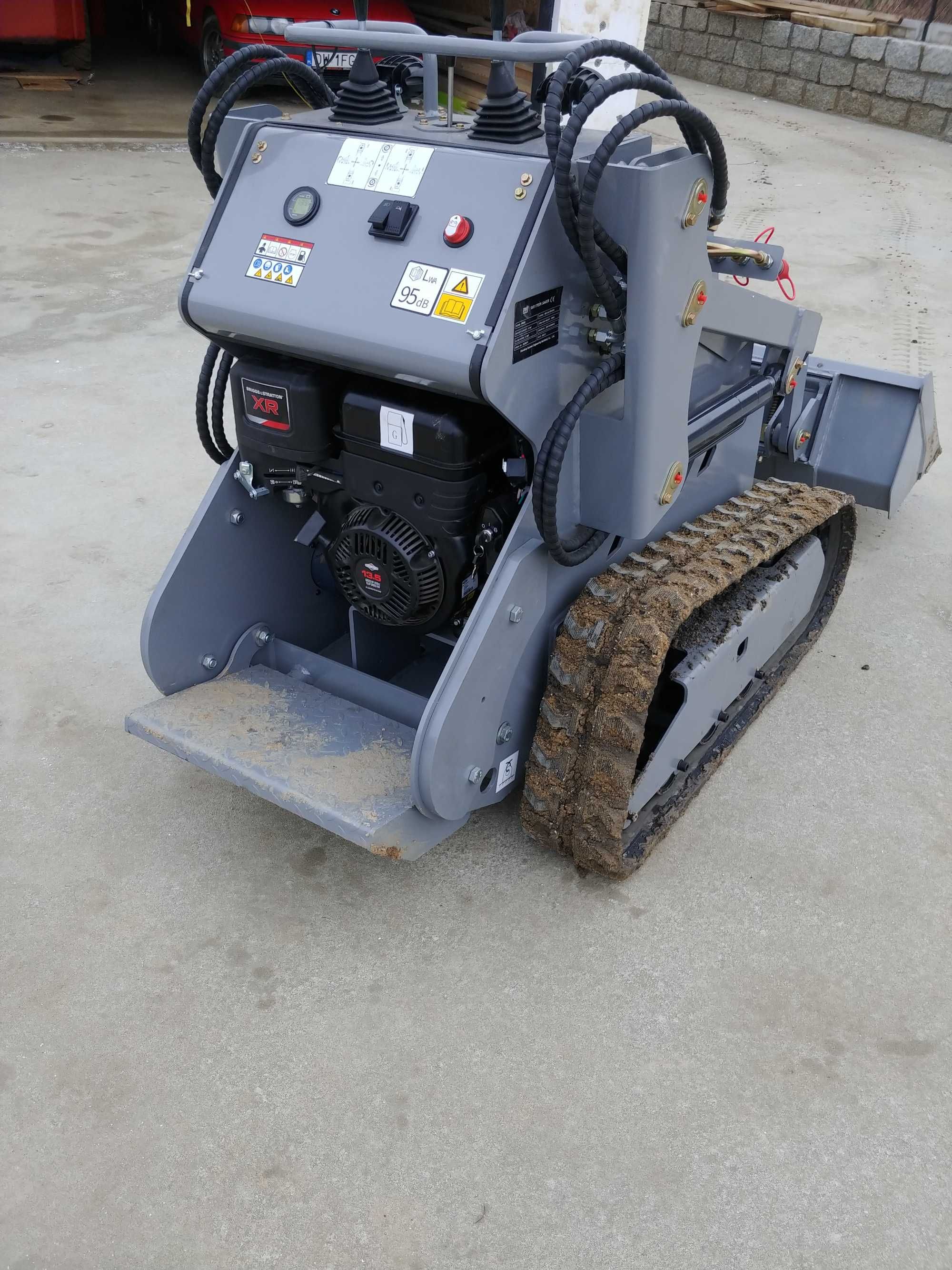 Nowa Mini ładowarka silnik z Briggs Stratton