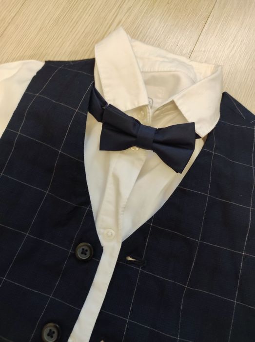 Elegancki garnitur dla chłopca r. 104