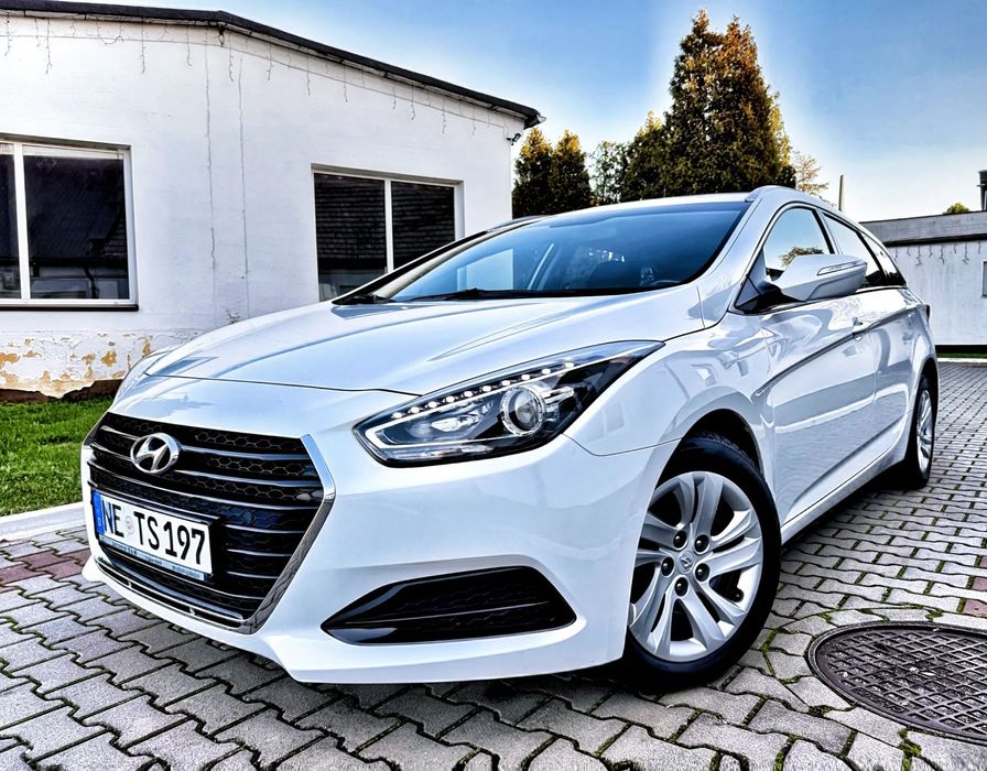 Hyundai i40 1.6 Benzyna Navi Kamera CarPlay LED Idealny Stan BEZWYPADKOWY