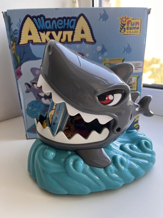 Шалена акула гра настільна