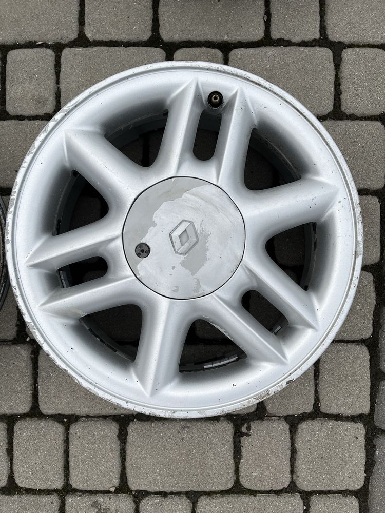 Alufelgi 4x100 15 cali Renault Clio Scenic Kangoo Logan Dokker Sandero