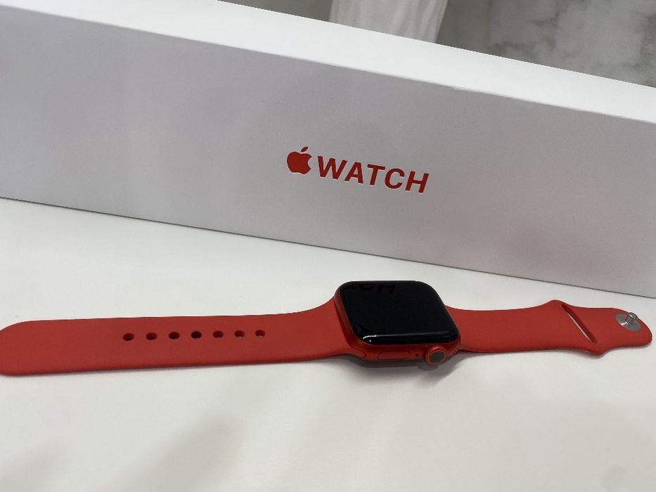 Apple watch 6 + зарядне, + 2 ремінця в подарунок