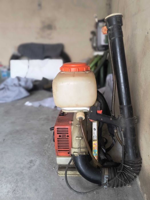 Vendo uma maquina de sulfatar stihl sr 400