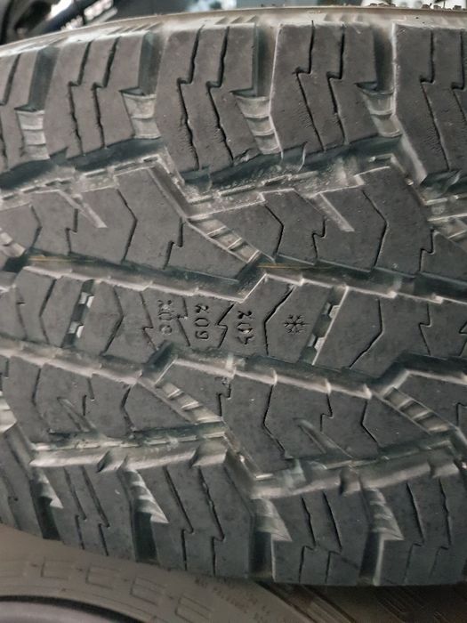 Jantes 18 + pneus 275/65R18