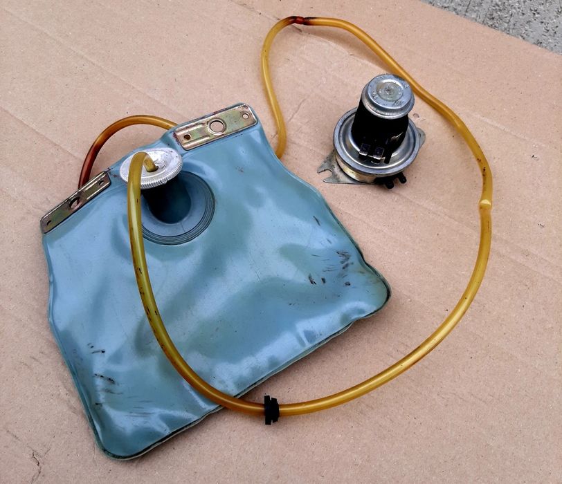 Кнопка омывателя лобового стекла , грелка ВАЗ 2101 , 2102 , 2103