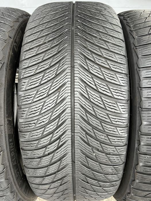 Резина зимова 225 45 r18. 245 40 r18 michelin