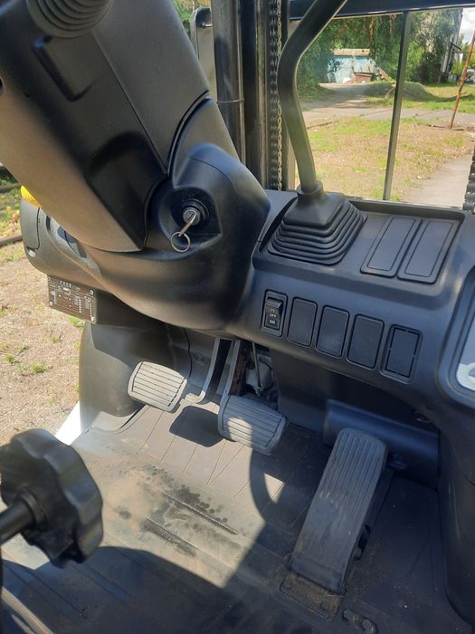 Погрузчик (навантажувач) NISSAN