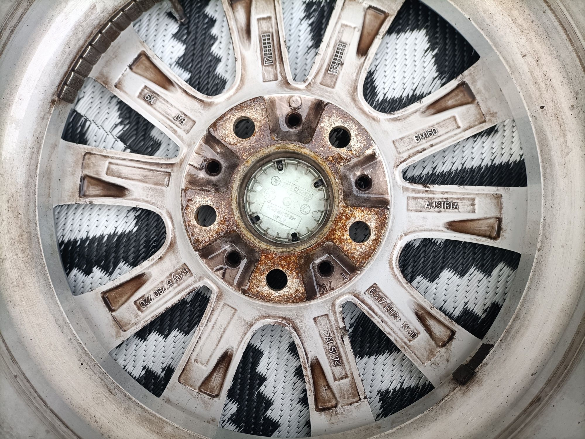 Felgi kpl 5x120 8Jx17cali IS 30 BMW