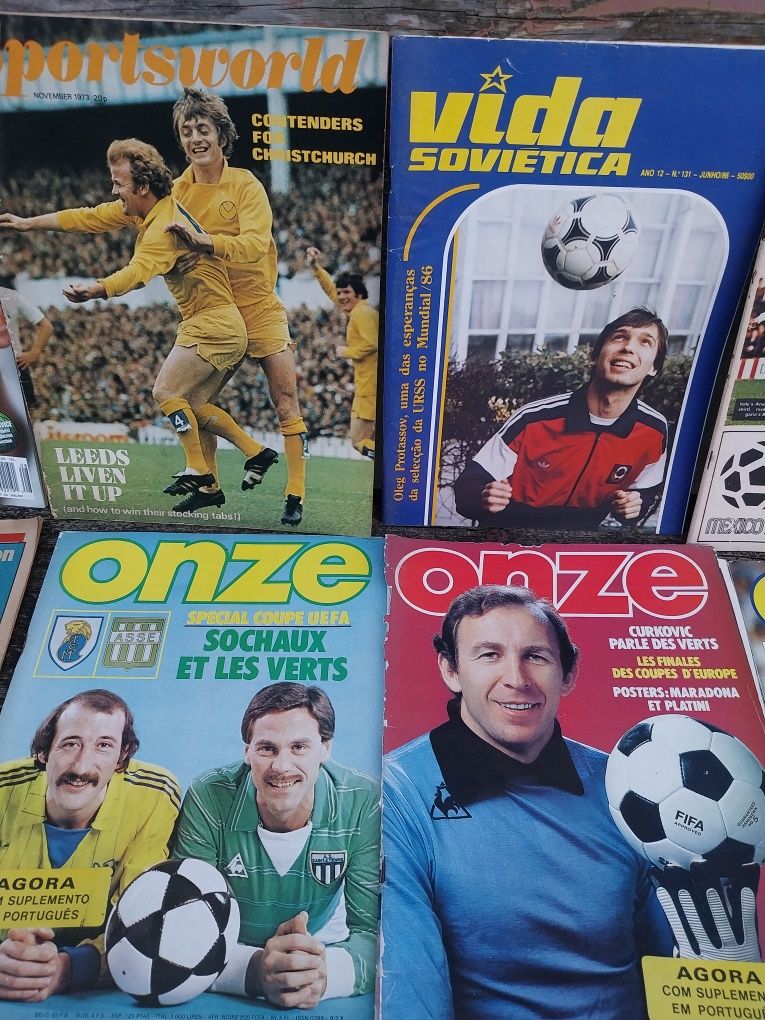 Revistas antigas de futebol