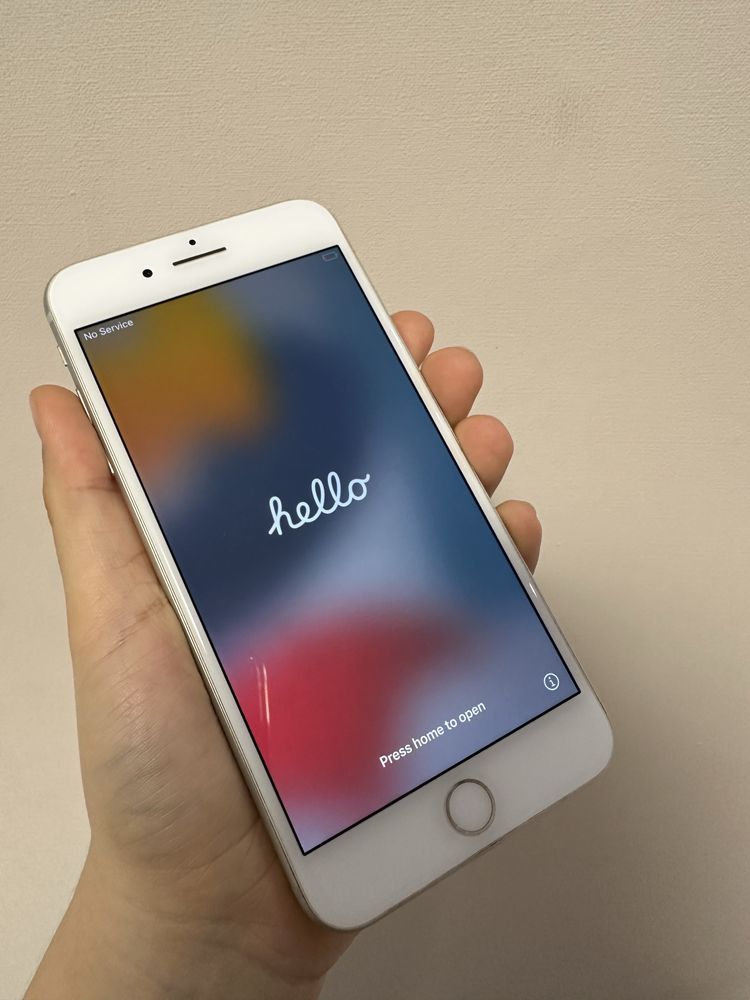 Продам Iphone 7 plus