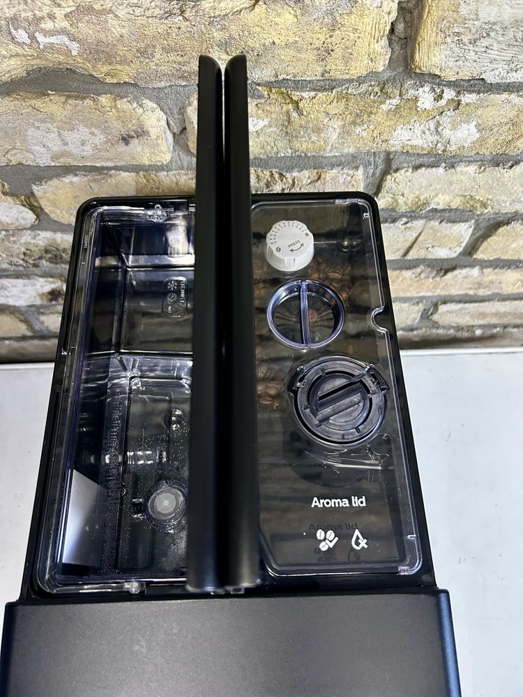 Saeco PicoBaristo deLuxe SM5560 Кофемашина