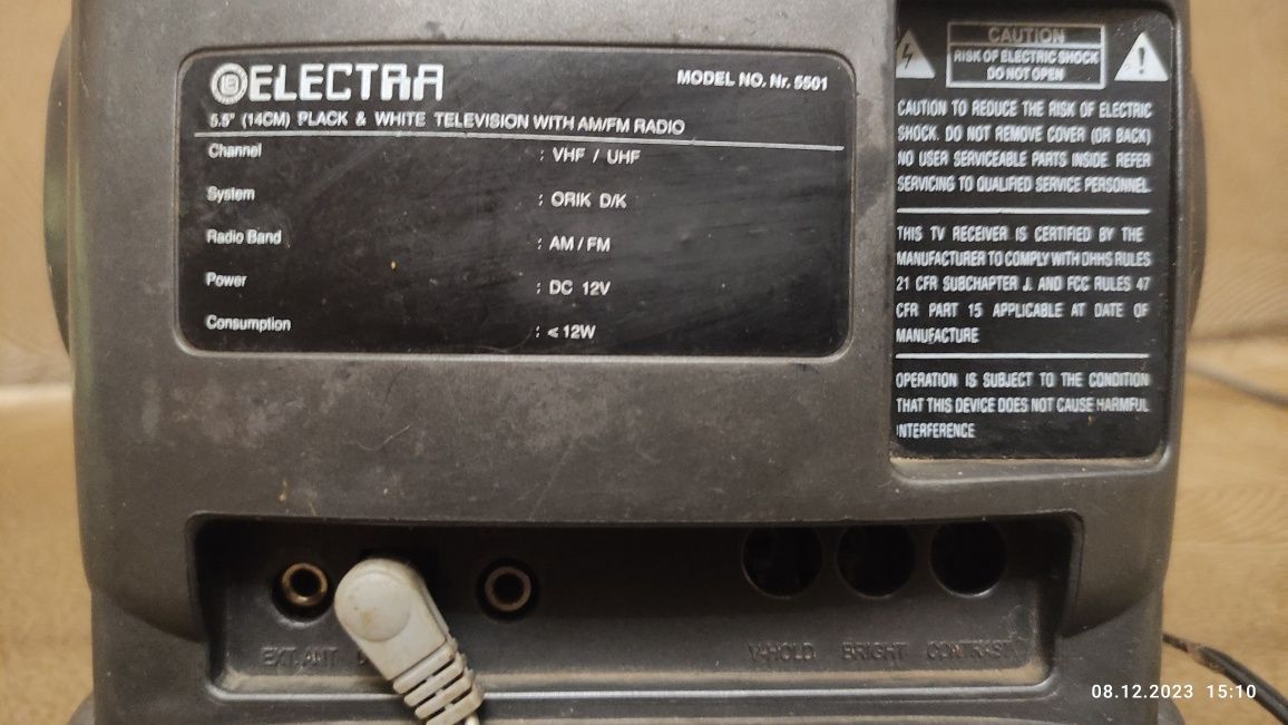 Микро телевизор Electra с радио AM/FM, 12v/220v в авто,ЭЛТ 5.5" (14см)