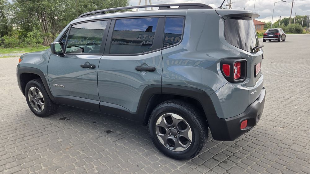 Jeep Renegade 2.4 повний привід