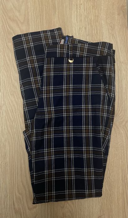Spodnie w kratke BB