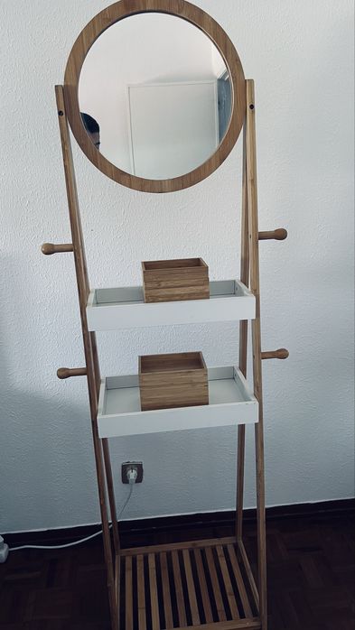 Movel com espelho