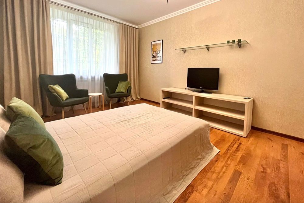 HE S4 Продам однокімнатну квартиру з євроремонтом Центр Весніна