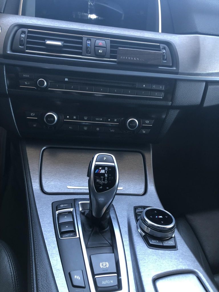 BMW F11 530D 2011