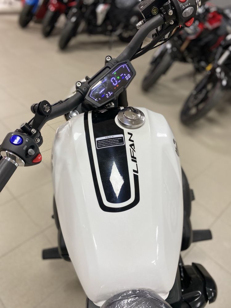 Мотоцикл Lifan V16 S 250
