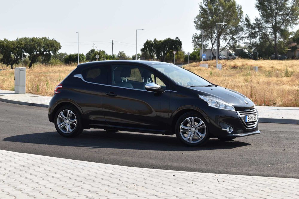 Peugeot 208 1.4 Vti Allure (3 Portas)