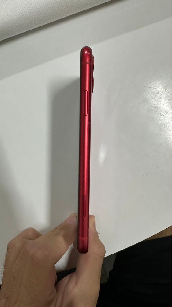 iPhone 11 / 128GB com 1 ano de garantia