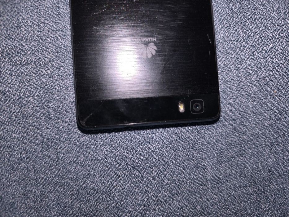 Telefon Huawei P8 lite