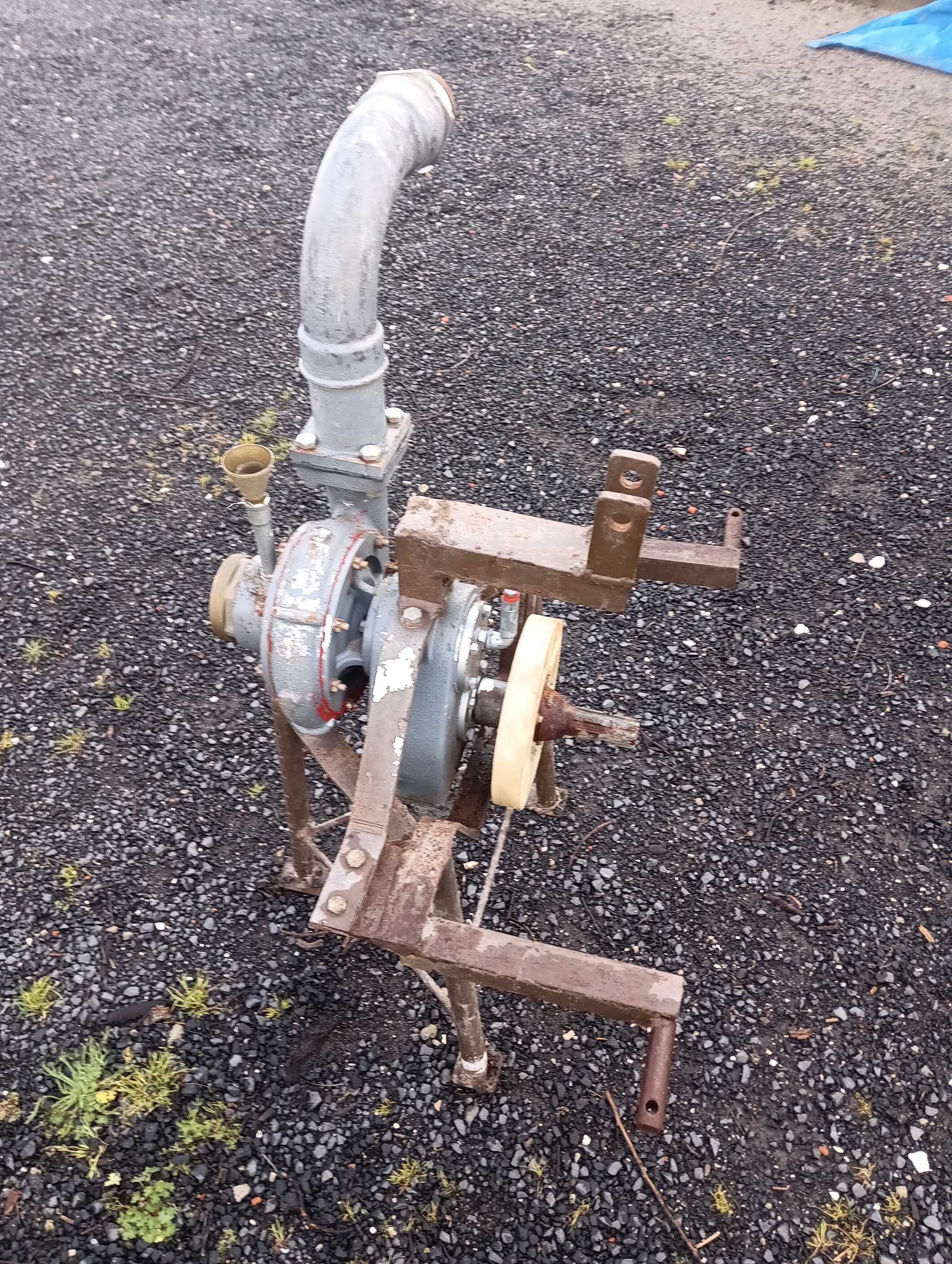 Bomba de rega para trator