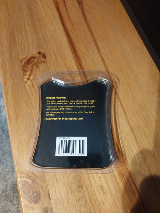 Kapodaster gitarowy Boston