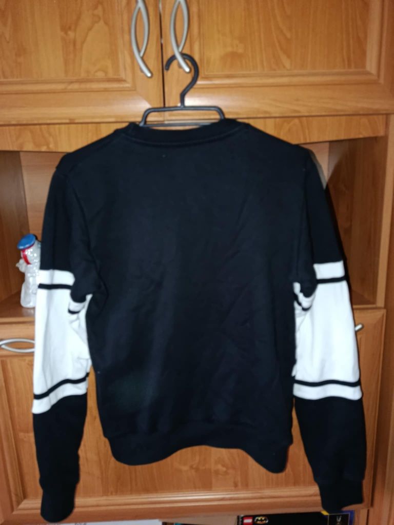 Bluza prosto czarna