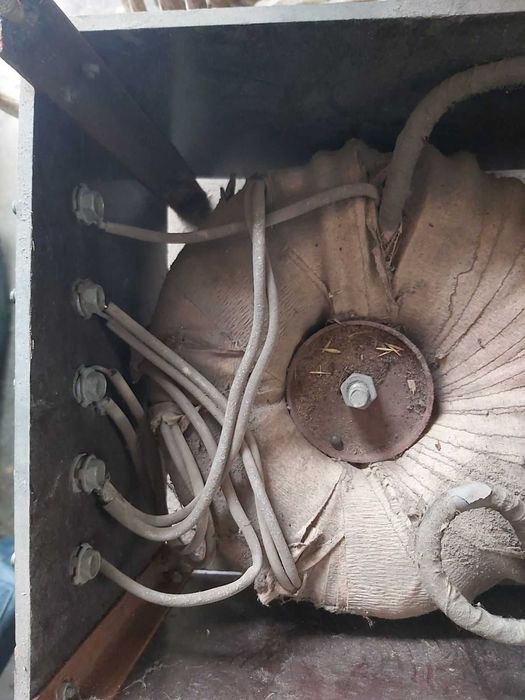 Сварочный аппарат  (большой- тяжелый(трансформатор тороидальный))