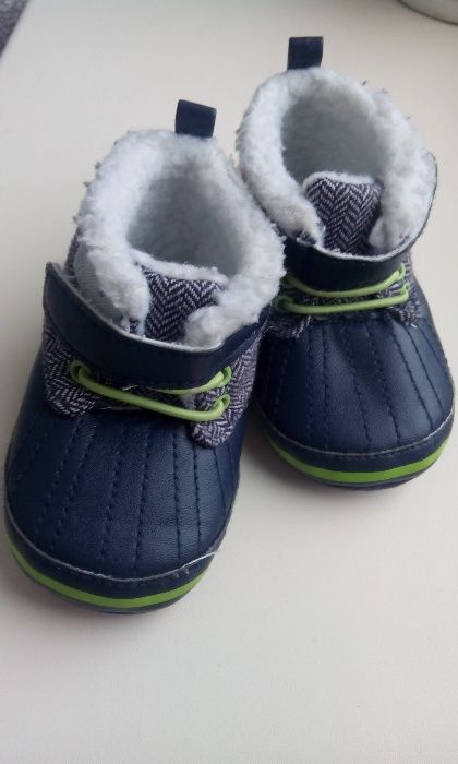 Теплі дитячі тапулі фірми PRIMARK на 6-9 м