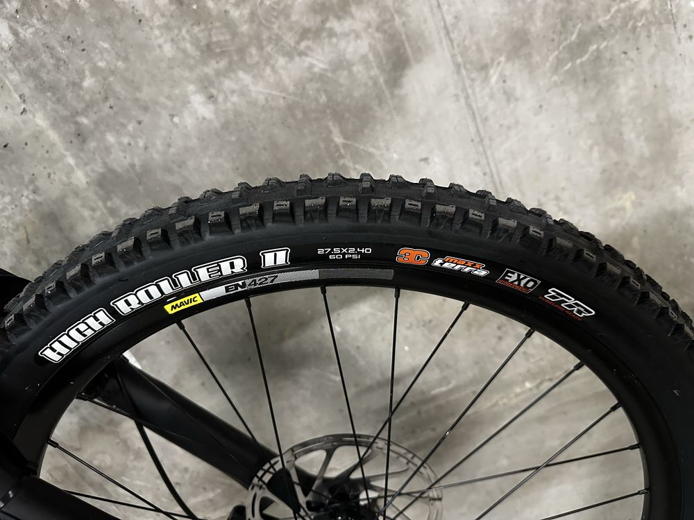 Commencal Meta AM V4.2 Race Eagle