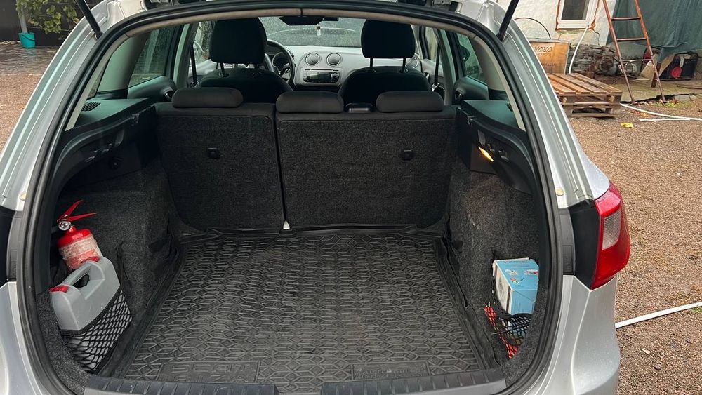 Продам seat ibiza 2011