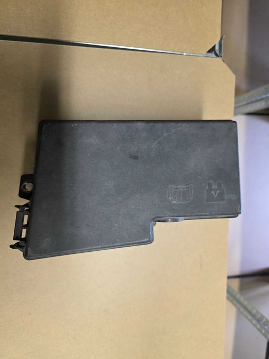 Skrzynka bezpieczników Ford Kuga Mk1 3M5T-14A142-AB