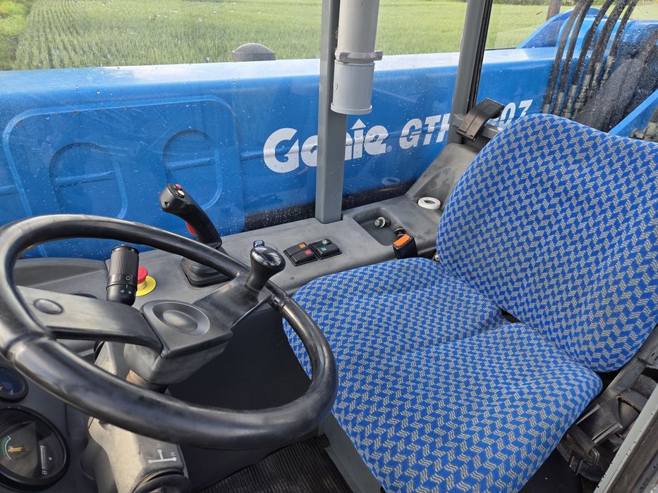 Ładowarka teleskopowa genie 3007 cat , merlo