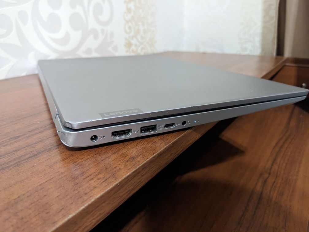 Ноутбук Lenovo IdeaPad 330S. I7 8550u 8/256