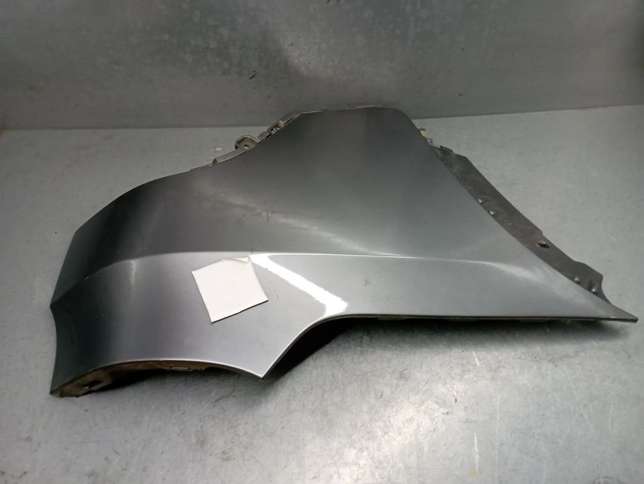 Canto pára-choques trás esquerdo BMW X5 (E70)