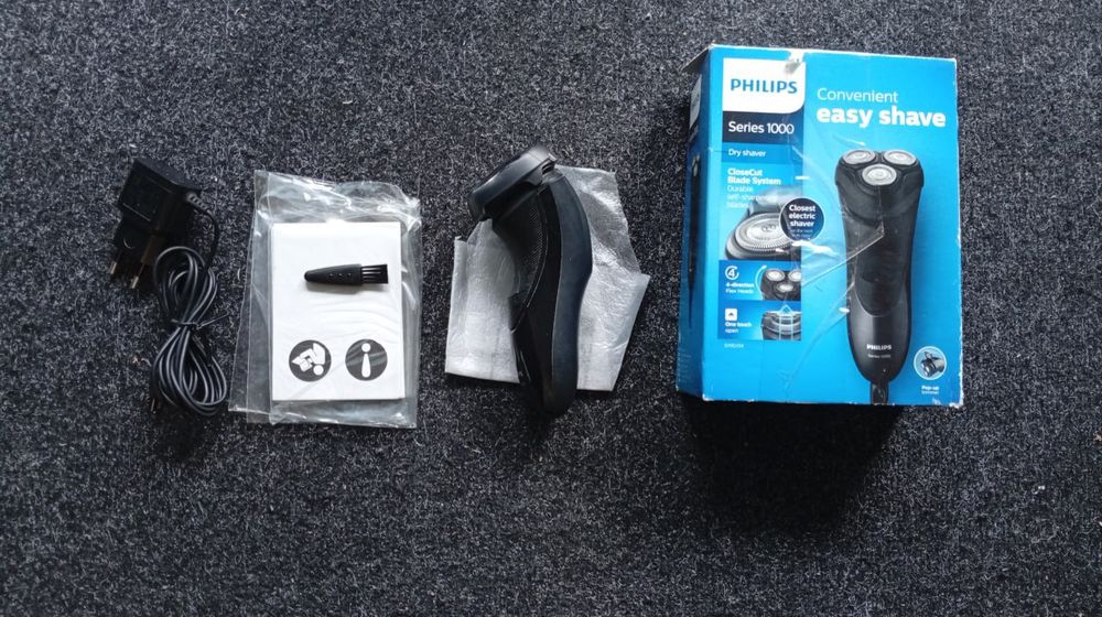 Электробритва PHILIPS