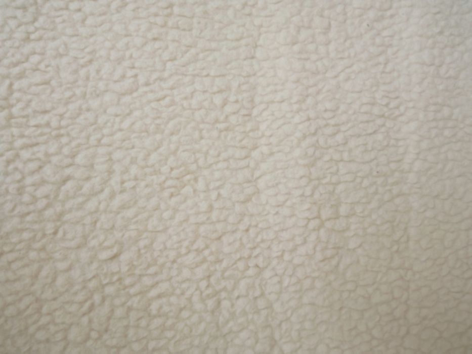 Kołdra 100% wełna owcza+gratis dwie poduszki wełniane oraz rogal wełni