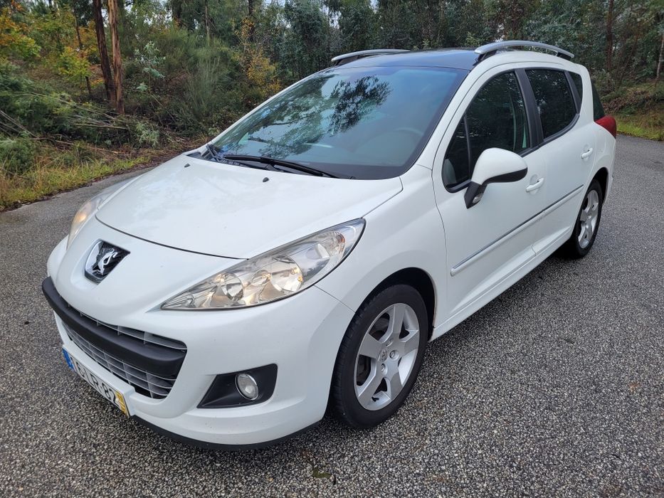 Peugeot 207 SW 1.6Hdi Tecto Panorâmico