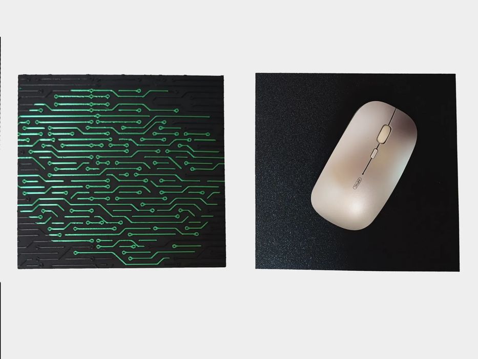 Tapete de Rato Decorativo Cyberpunk com Textura de Circuito