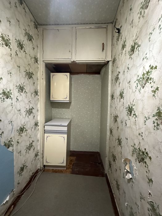 Продам 1-кв м. Бориспіль вул. Глибоцька  29 кв.м р-н 3 школи