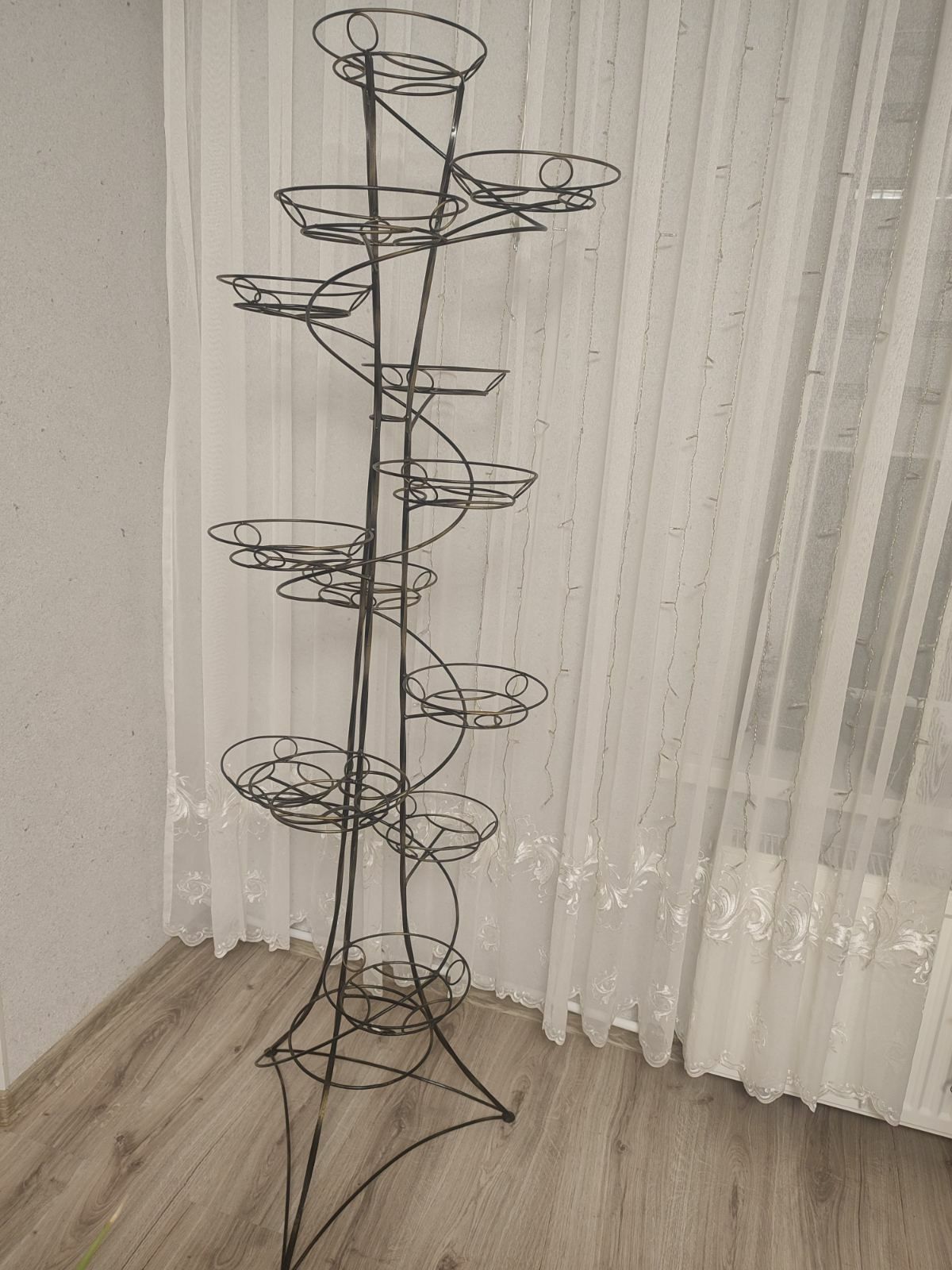 Подставка для цветов
