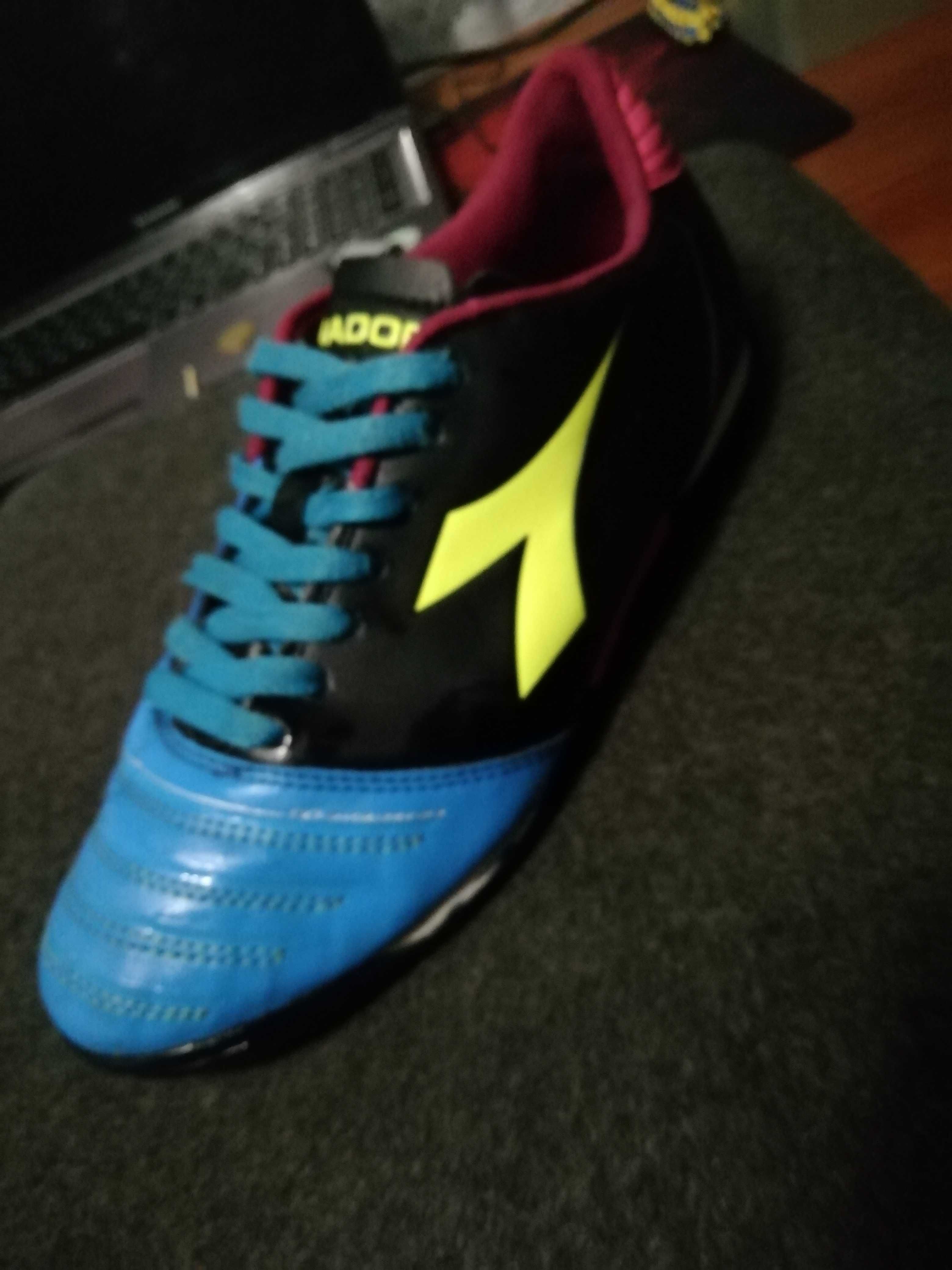 Сороканіжки Diadora