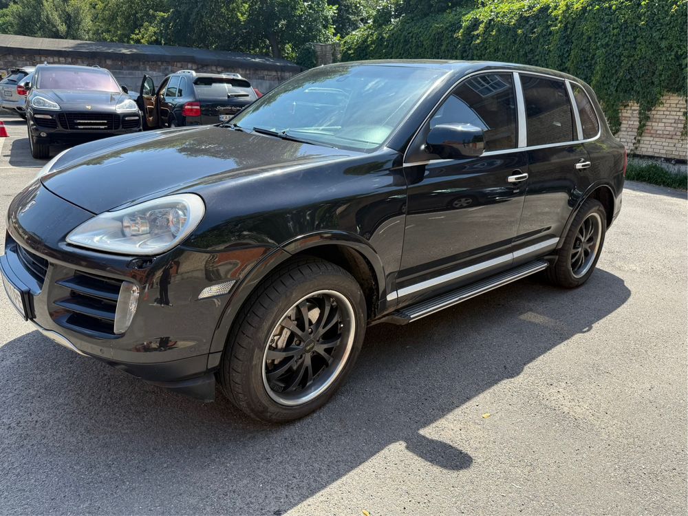 Porsche cayenne 957 GTS