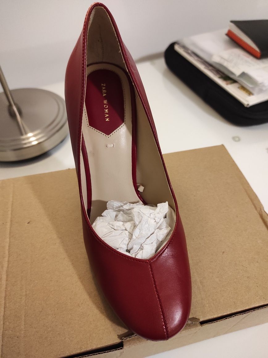 Sapatos vermelhos n°37 Zara usados 1x